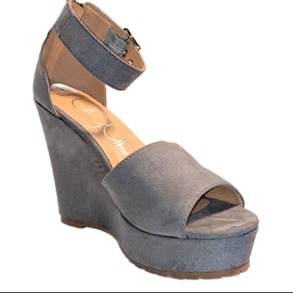 Sugar Hamptons Womens Gray Covered  Peep Toe Ankle Strap Back Zip Wedge Size 9